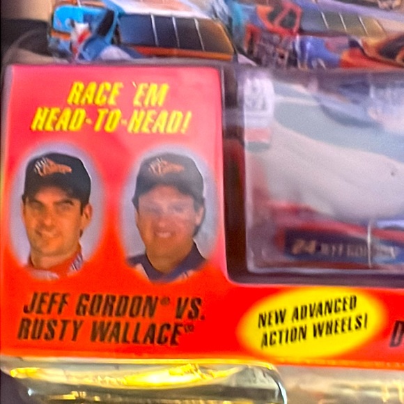 Dueling Drivers Collection Micro Machines - Picture 4 of 13